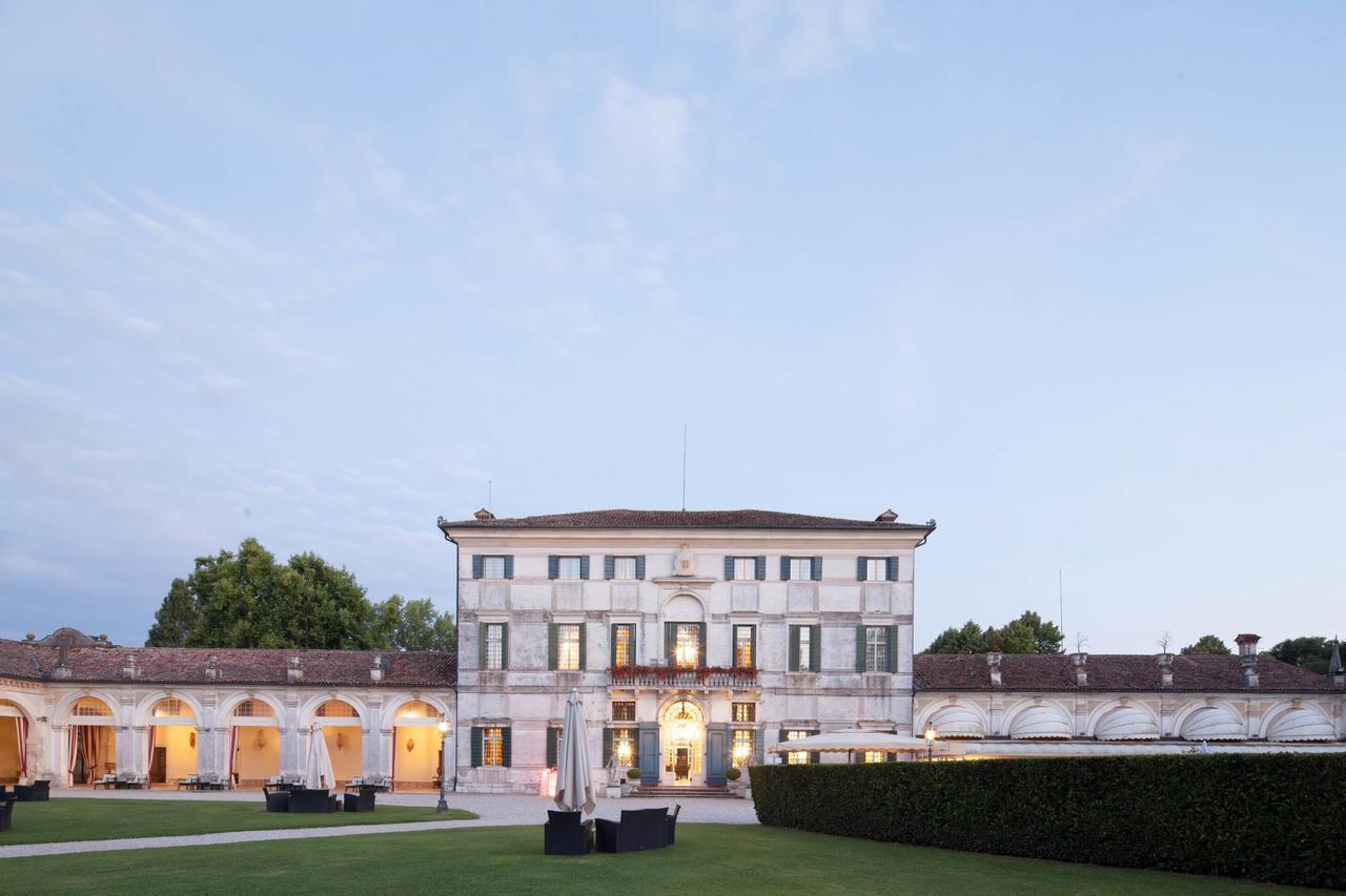 肯杜梅别墅酒店 莫利亚诺威尼托 外观 照片 Villa Trivulzio