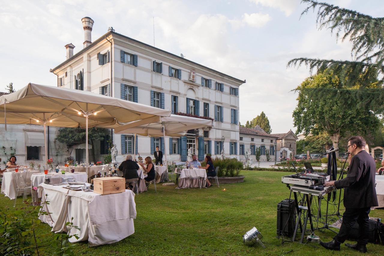 肯杜梅别墅酒店 莫利亚诺威尼托 外观 照片 The Villa