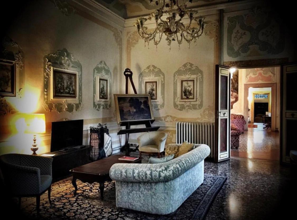 肯杜梅别墅酒店 莫利亚诺威尼托 外观 照片 The interior of the villa