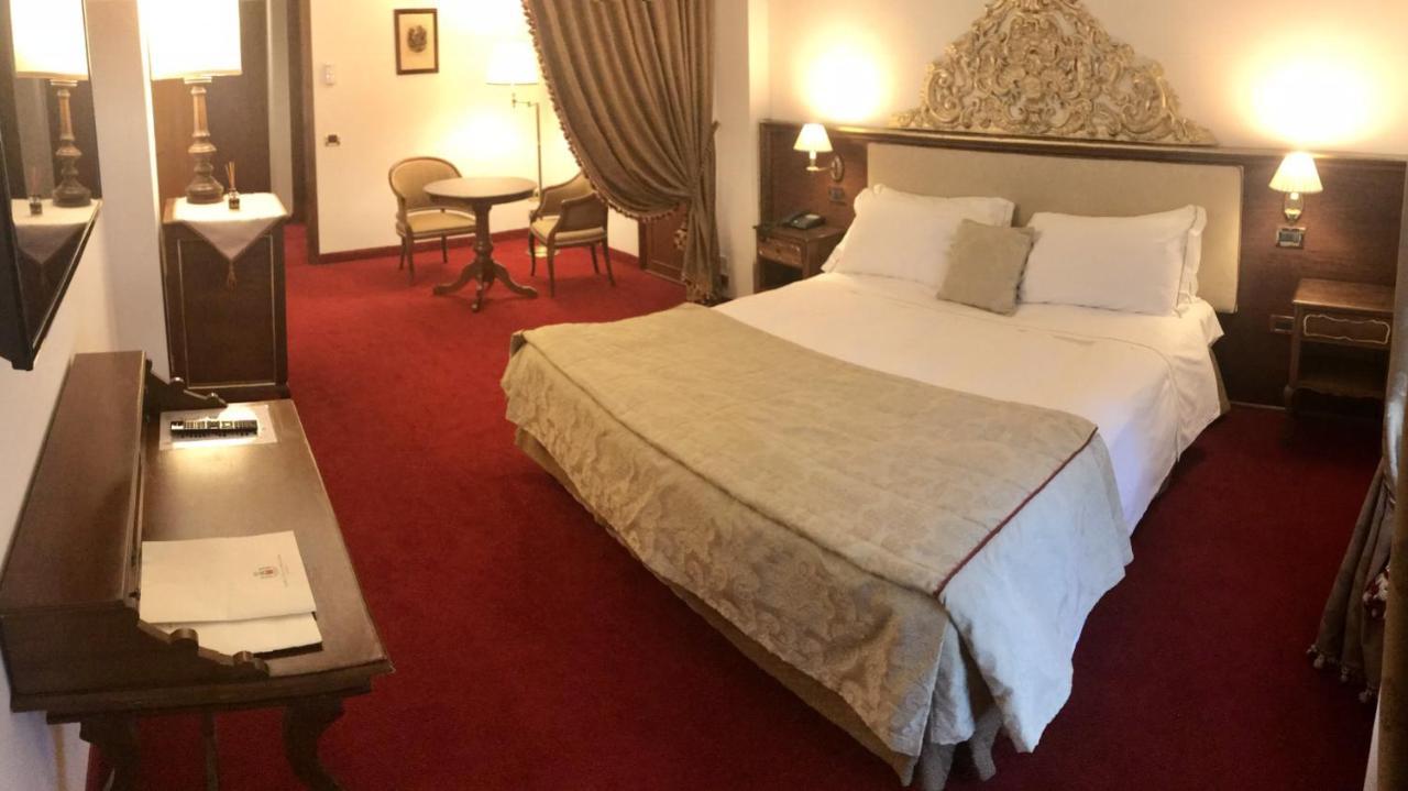 肯杜梅别墅酒店 莫利亚诺威尼托 外观 照片 A room at the hotel