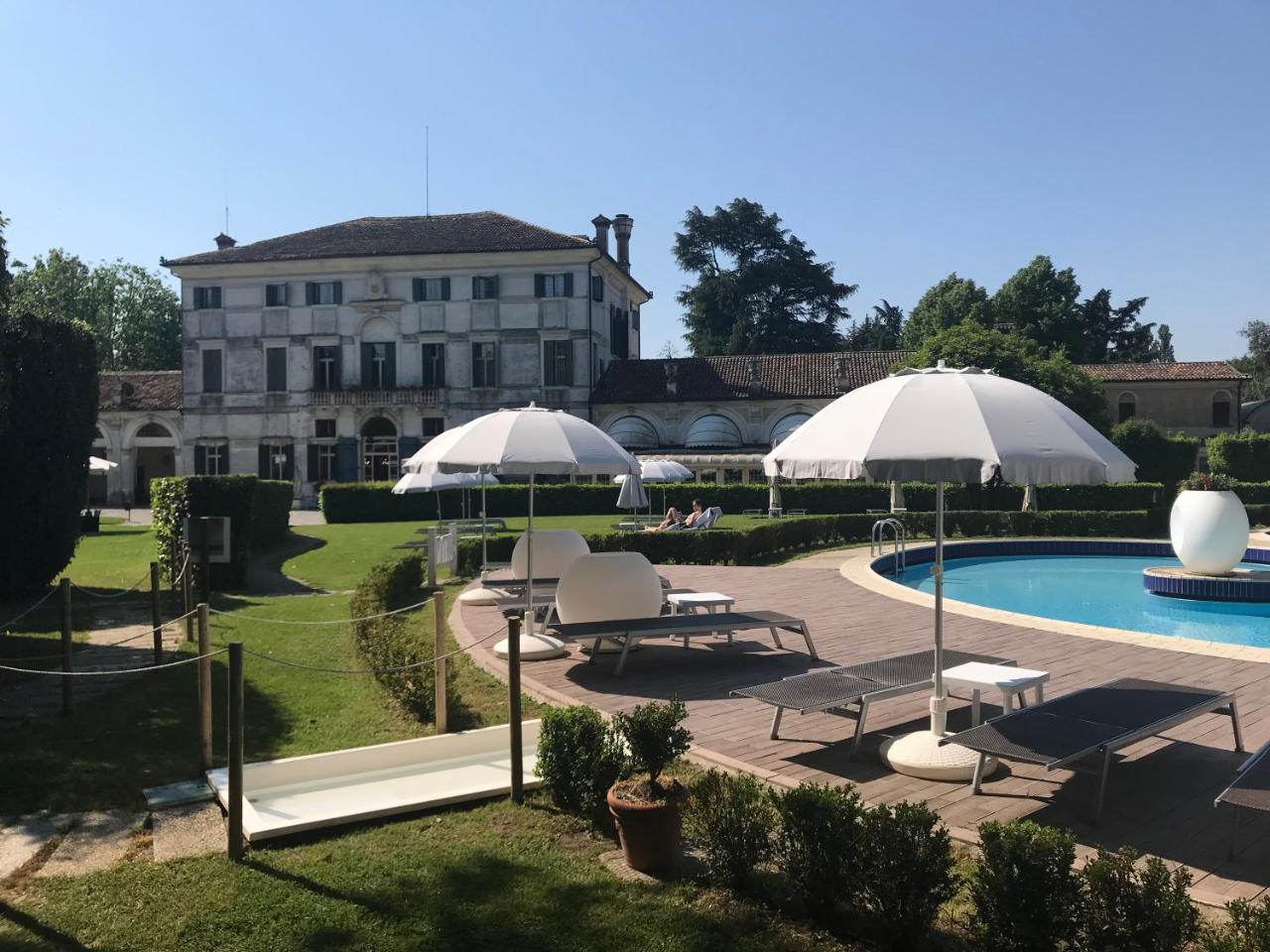 肯杜梅别墅酒店 莫利亚诺威尼托 外观 照片 Villa Trivulzio